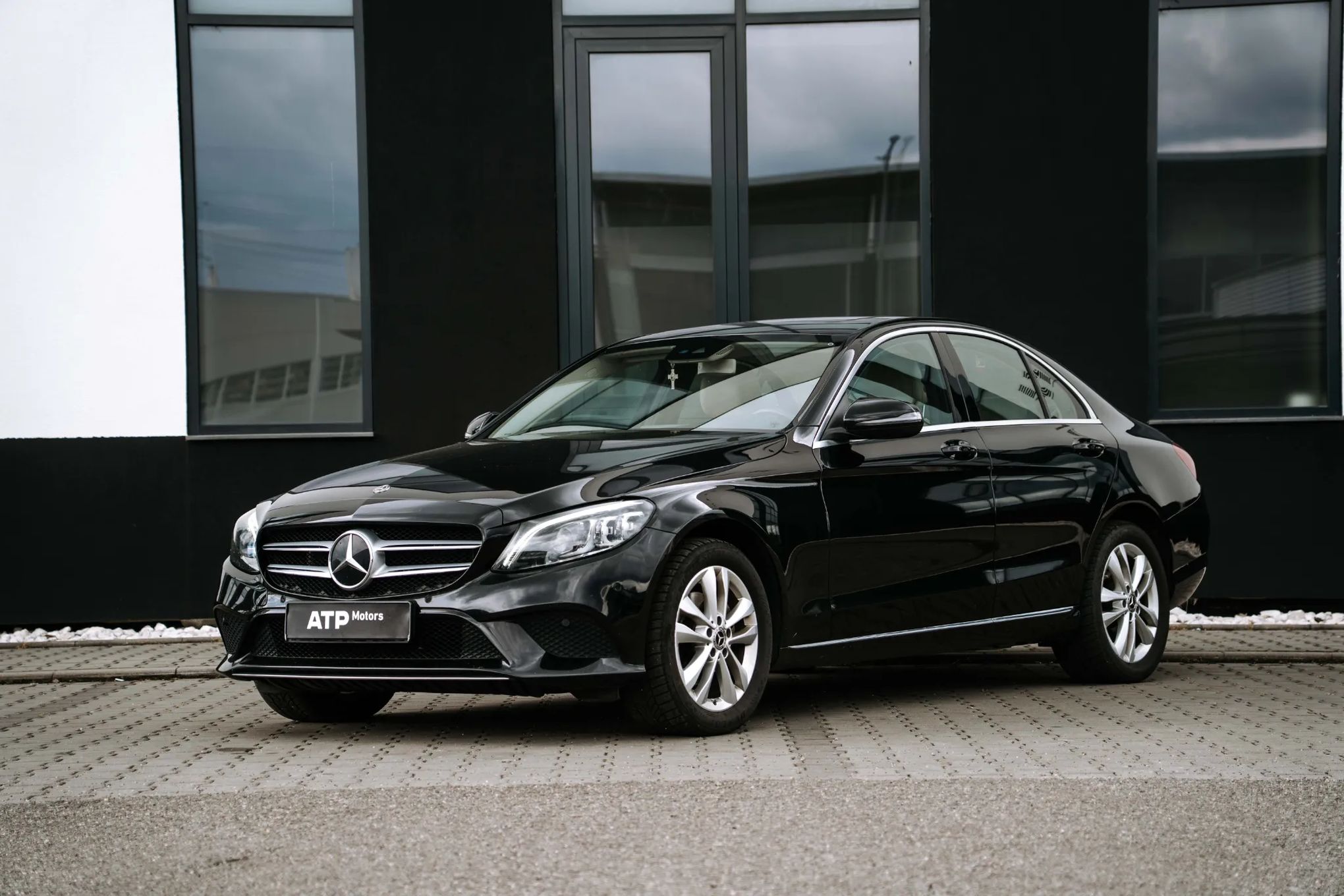 Mercedes-Benz C220d 4MATIC