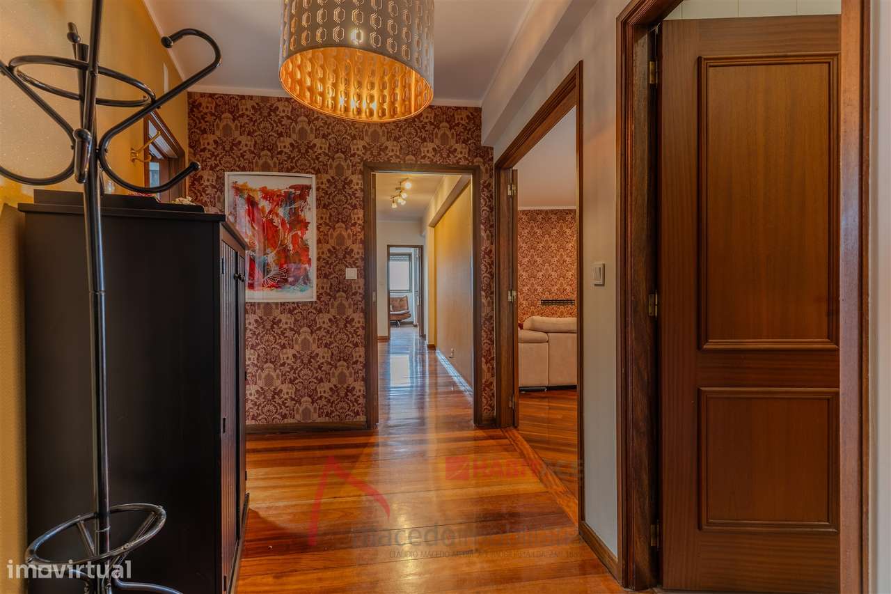 Apartamento T4 Mobilado à Venda em São Vicente, Braga-50