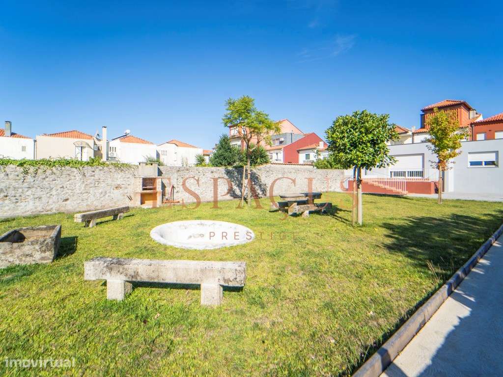 Moradia T3 em Banda no Coração de Viana do Castelo-34