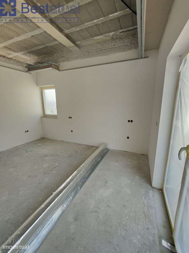 Moradias Bifamiliar - Acab. de Qualidade - Avidos-32