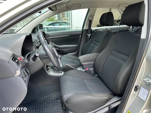 Toyota Avensis 2.0 VVT-i Sol plus Premium - 14