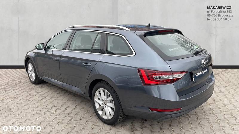 Skoda Superb 2.0 TDI Style DSG - 3