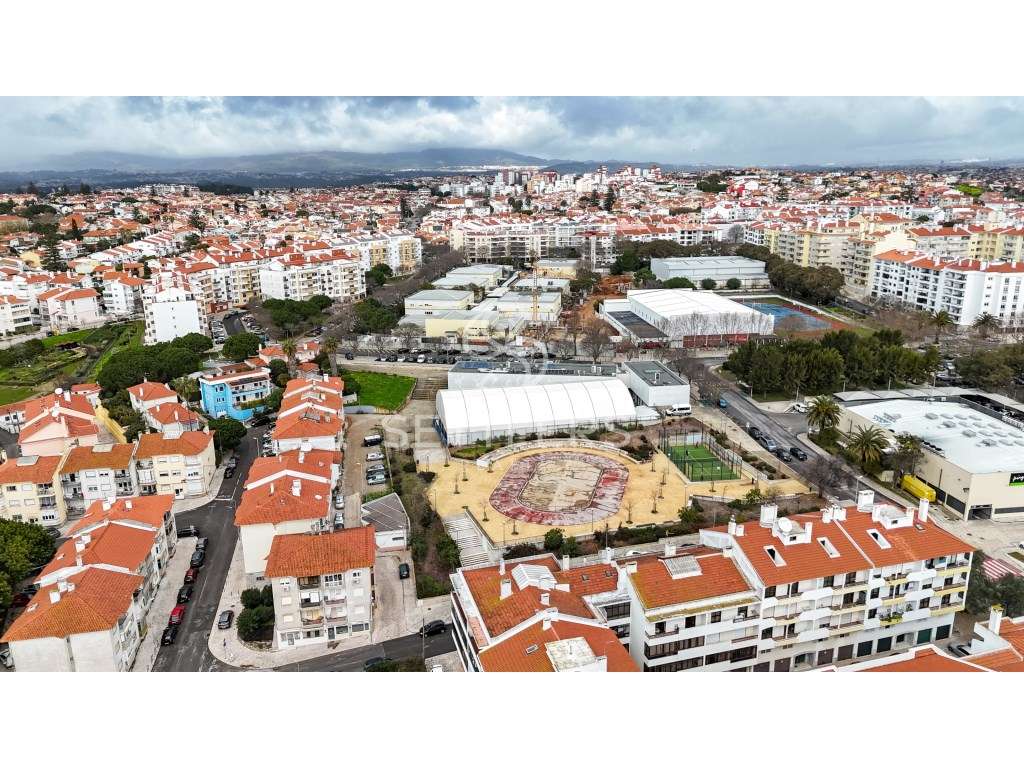 Apartamento T2+1 - Parede-45