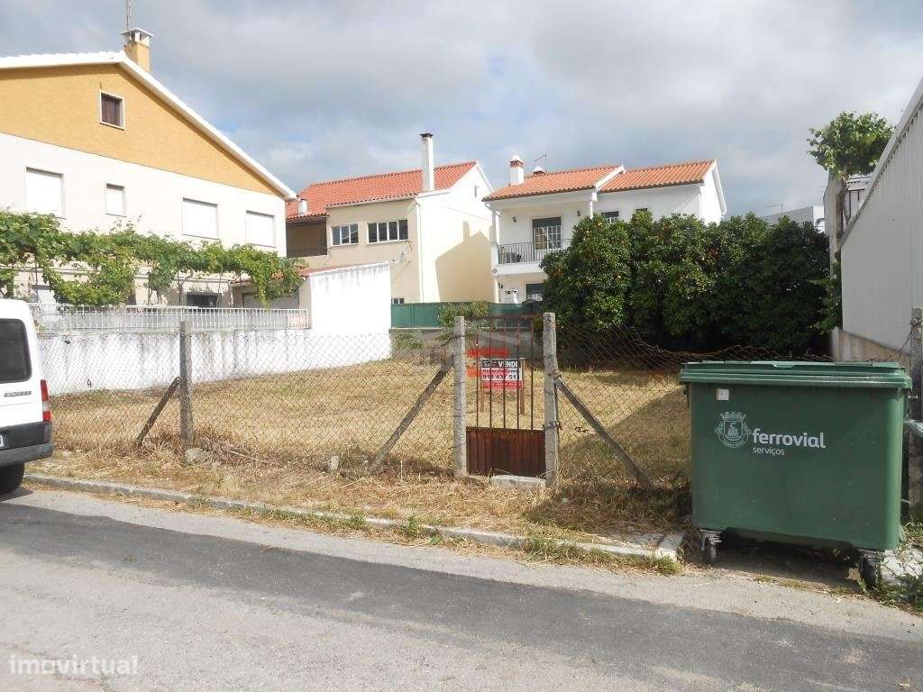 Terreno urbano - Grande imagem: 2/8