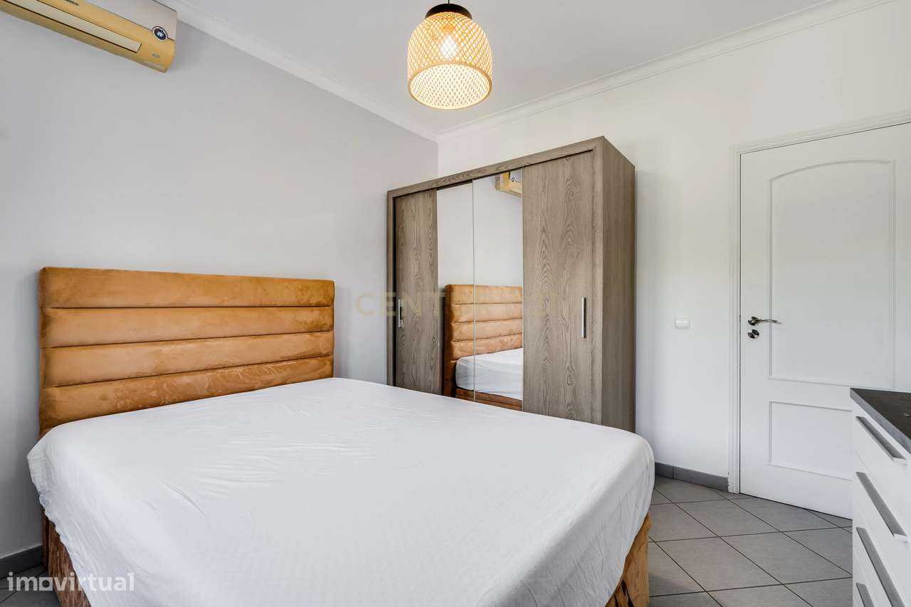 Moradia Independente T3, com Piscina e Amplo Espaço Exterior, em Algoz-7