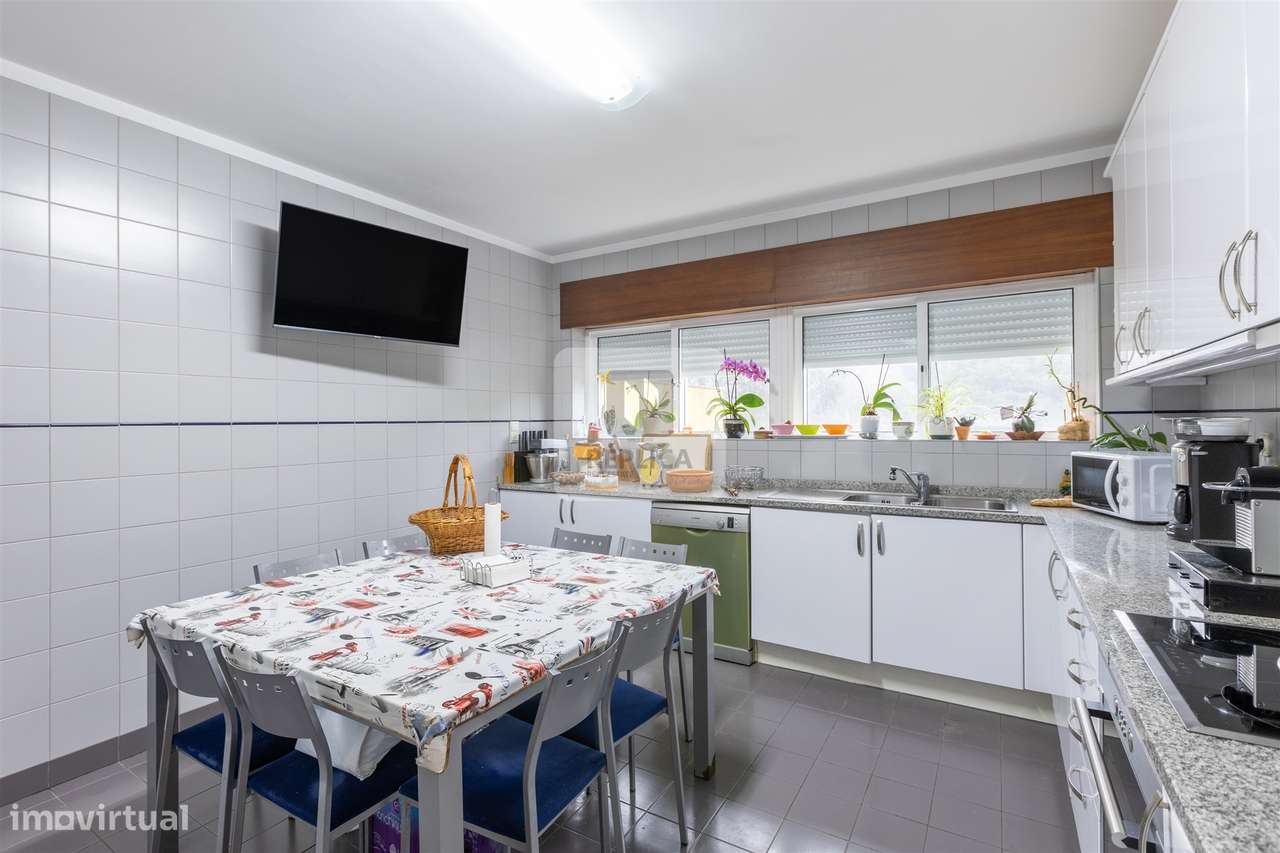 Moradia T5 com jardim e garagem | Senhora da Hora, Matosinhos-12