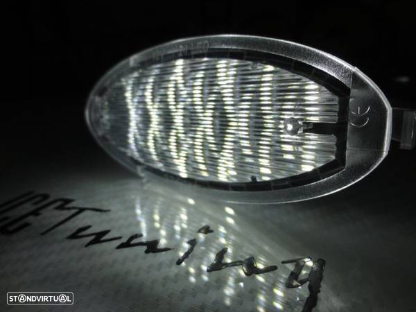 Suporte De Lâmpada De Matricula Com Led Branco Para Opel Agila A, Astra F, G, Corsa A, B, Vectra B, Tigra A, Zafira A - 16