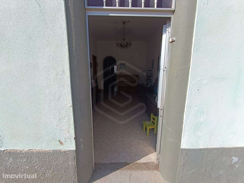 Casa térrea para remodelar - Excelente oportunidade no coração de C... - Grande imagem: 4/20