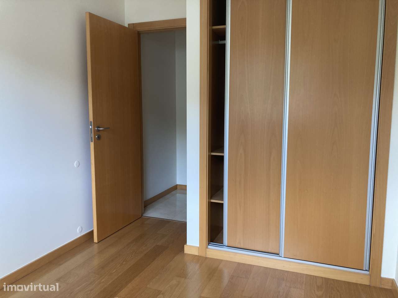 Apartamento para arrendamento em Tenões - Grande imagem: 2/8