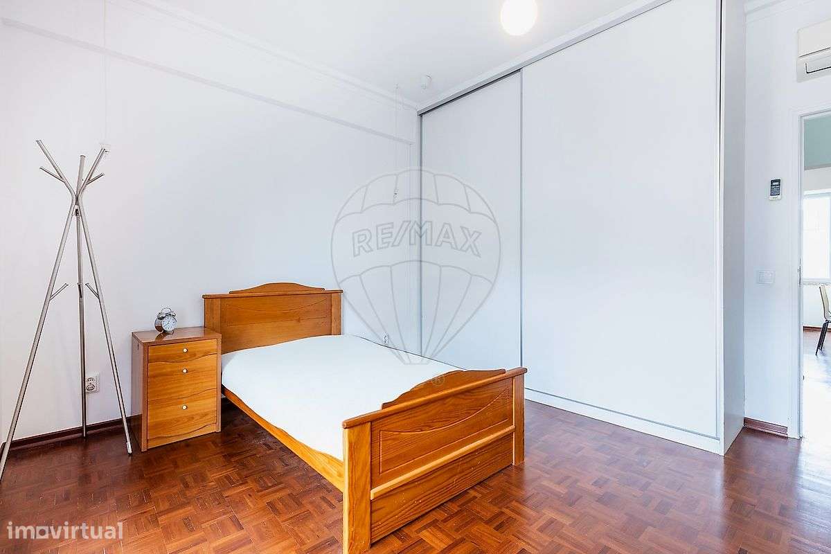 Apartamento T2 para arrendamento - Grande imagem: 2/5