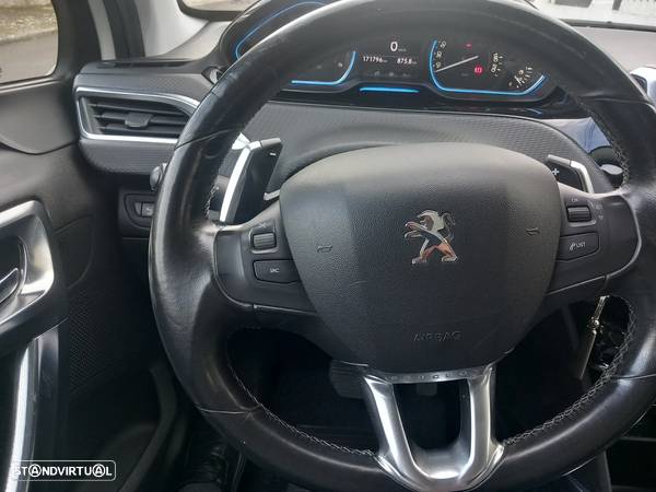 Peugeot 2008 1.6 e-HDi Allure 2-Tronic - 15