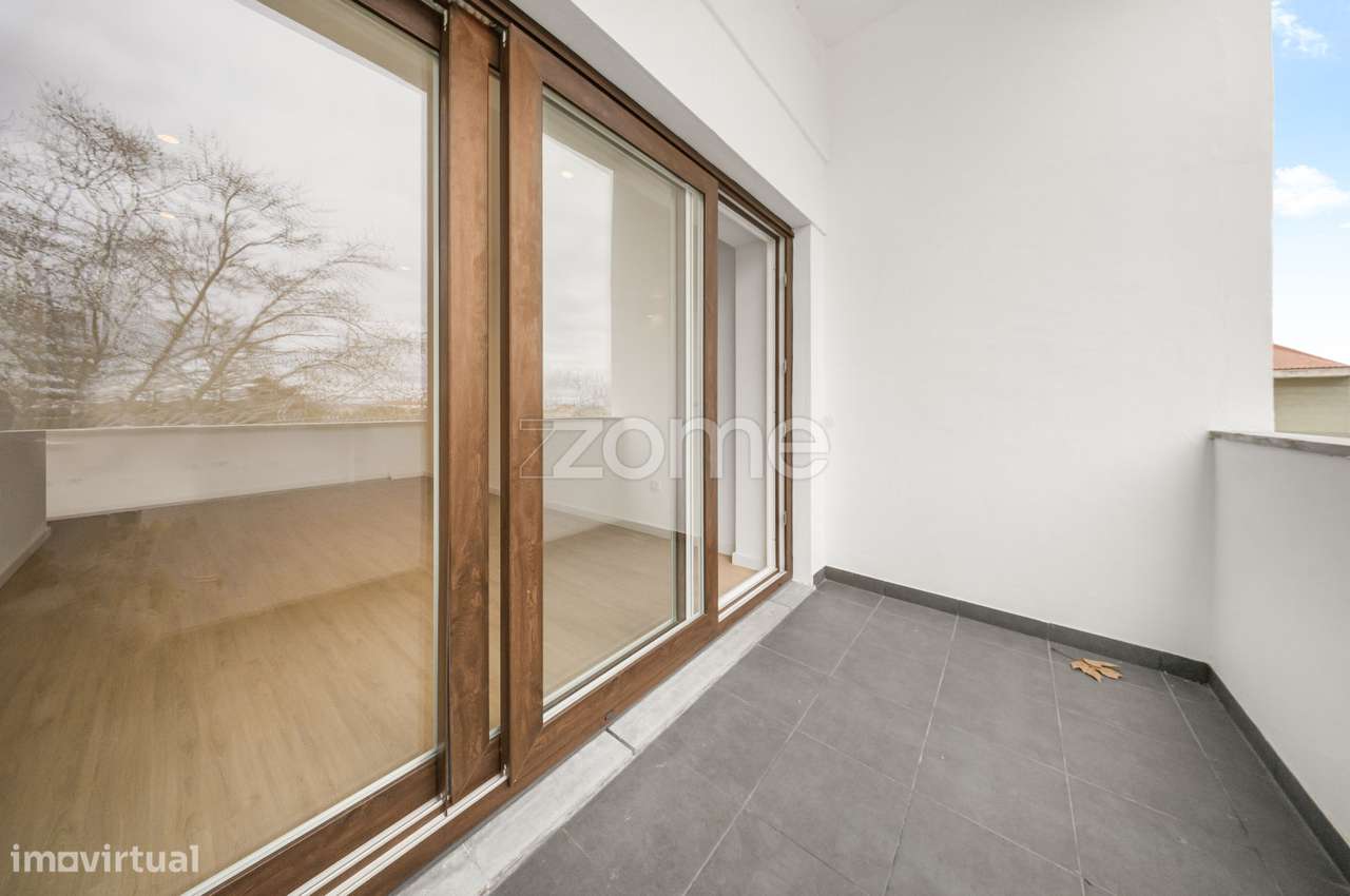 T3 Renovado a 5 Minutos da Praia, São João do Estoril-11