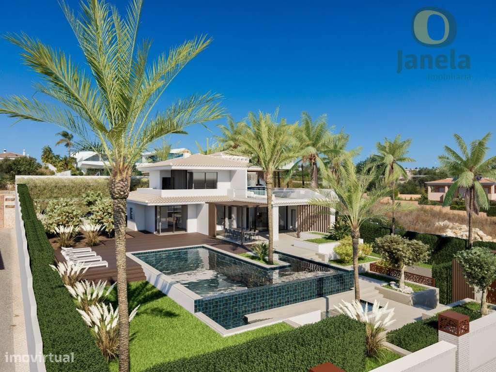 Notavel Vila Com Piscina Jardim E Vista Mar