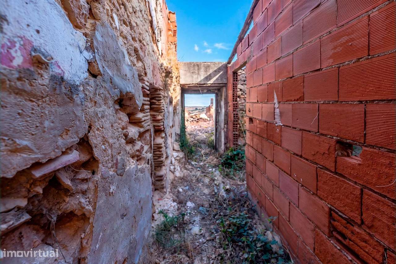 Ruína com Logradouro | Estoi, Faro-26