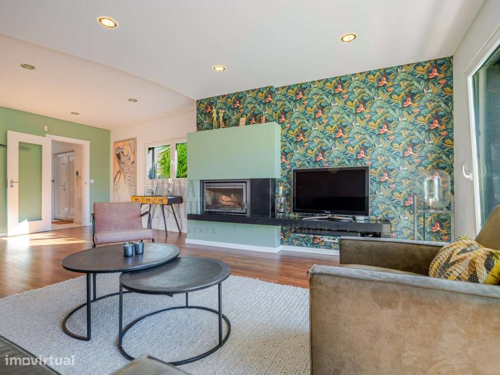 Moradia Independente T4 com piscina em Azeitão| Lote 857m2-9