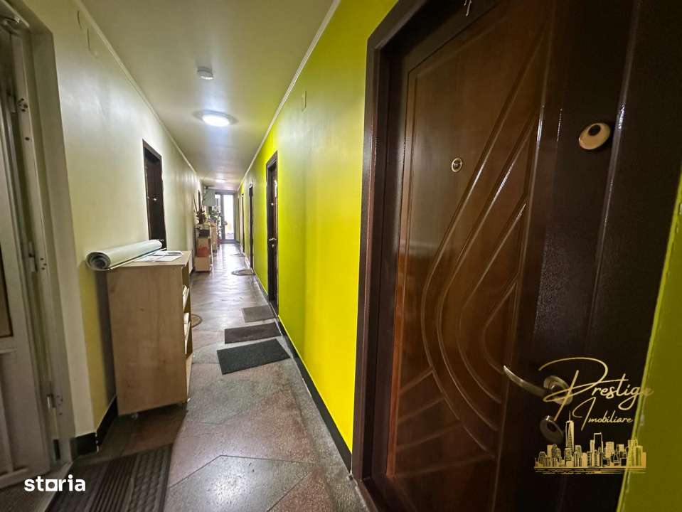 Birou individual de inchiriat la intrare pe Calea Borsului - Oradea - Imagine principală: 3/14