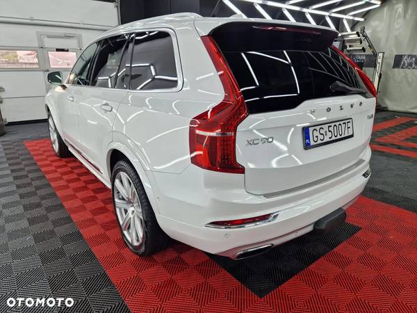 Volvo XC 90 - 22