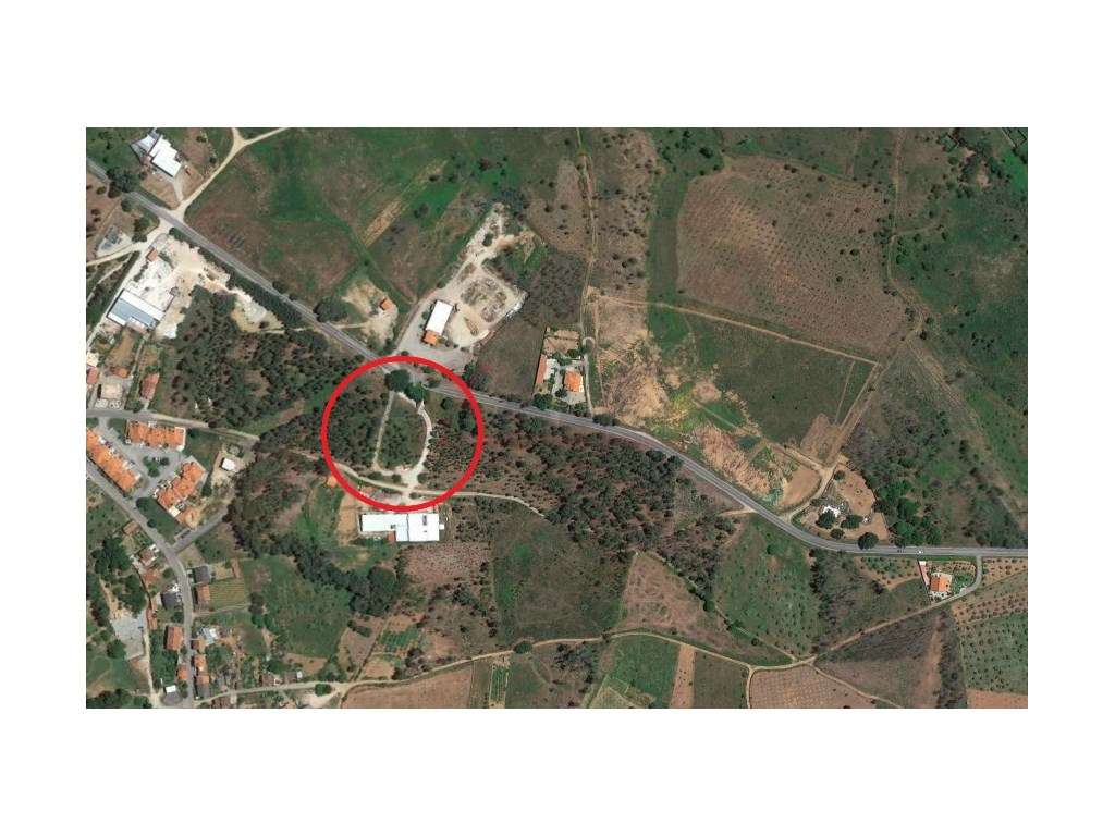 Terreno Comercio e Industria - Grande imagem: 2/13