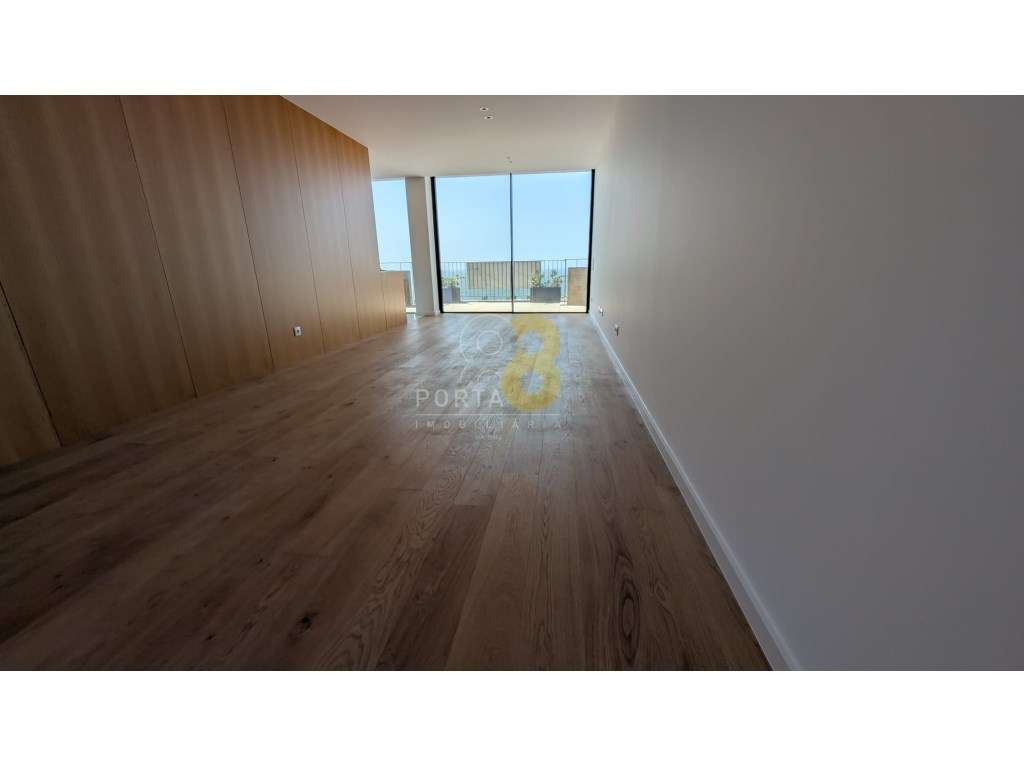 T3 c/varanda e vista mar em Vila Nova de Gaia-9