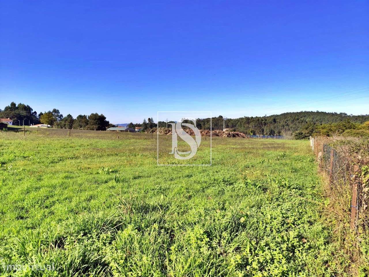 Terreno com área total 2158m2 em Barcelos - Grande imagem: 5/9