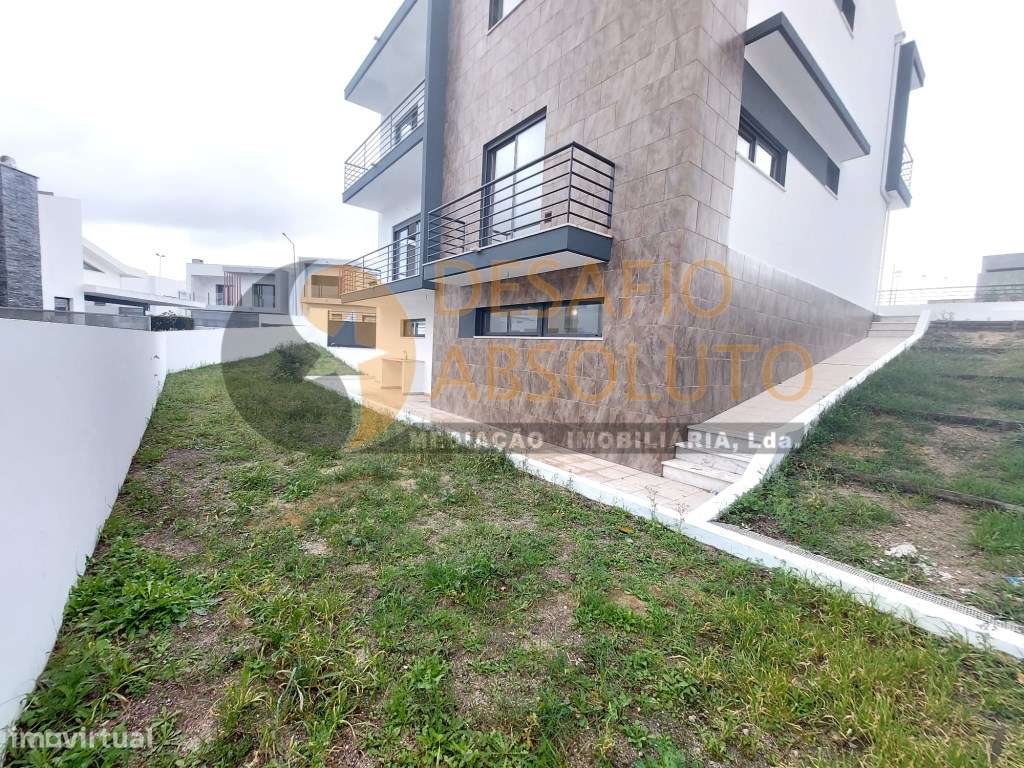 Moradia Isolada T5, boas áreas. Quinta da Alembrança - Feijó-52