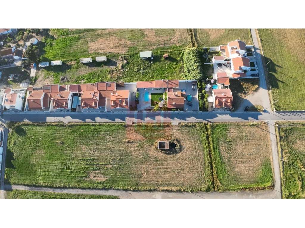 Terreno Urbano com 8.254 no Alto Estanqueiro, Jardia-10