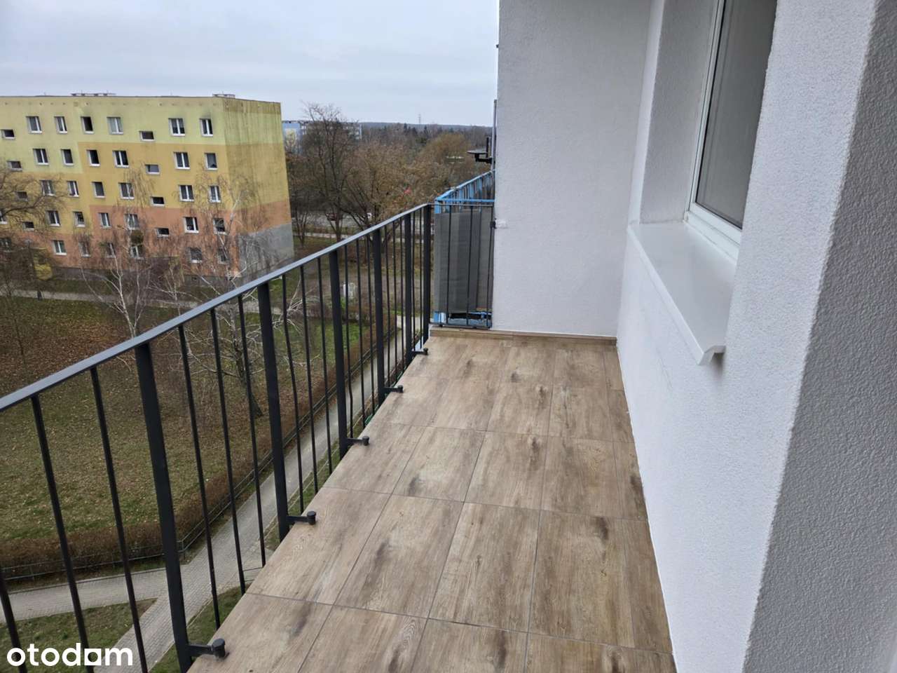 Mieszkanie dwupokojowe z loggią, os. Teklin. Polecam!-10