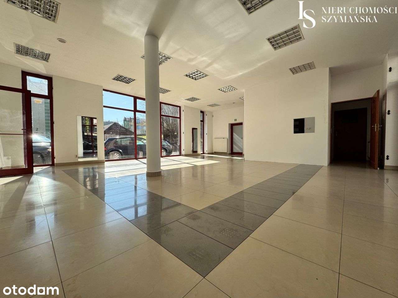 Nieruchomość komercyjna w doskonałej lokalizacji w-4