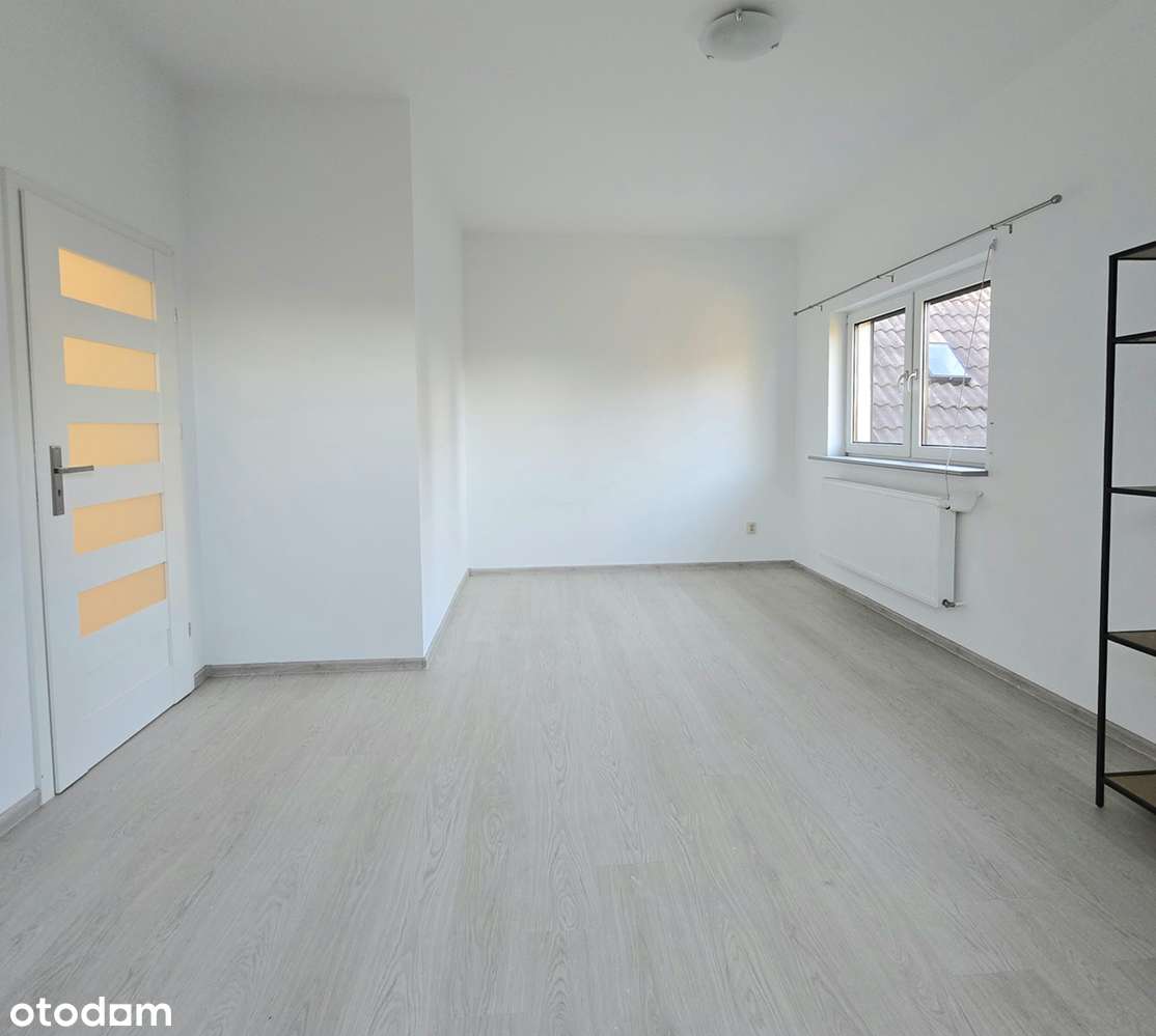 Komfortowy dom z ogrodem i niezależnym mieszkaniem-12