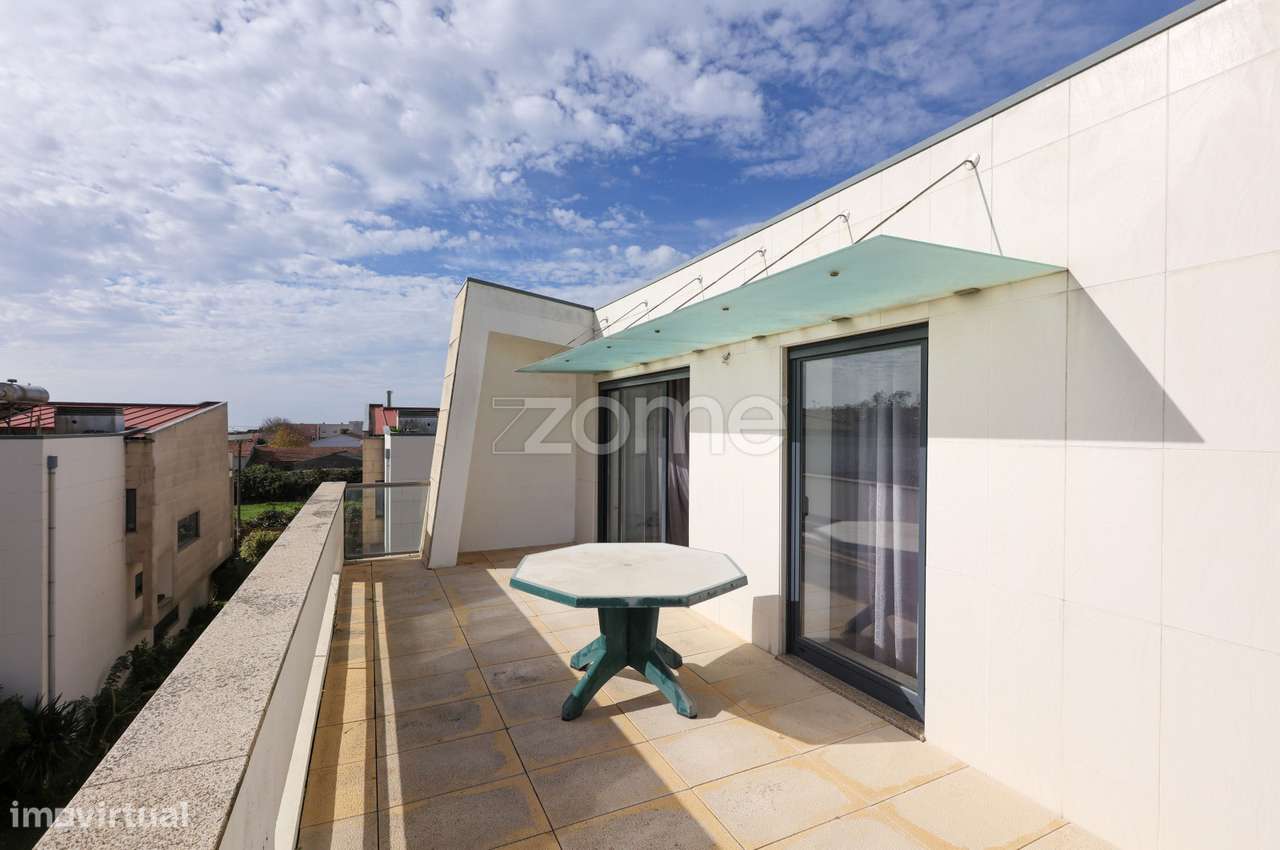 Apartamento T2+1 Duplex em Cond. Fechado com Piscina Cepães, Espose... - Grande imagem: 3/51