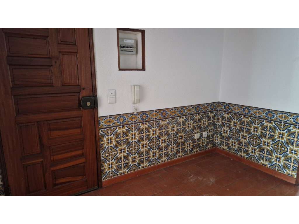 T4 - Bairro do Liceu - Excelentes Áreas - Grande imagem: 4/22