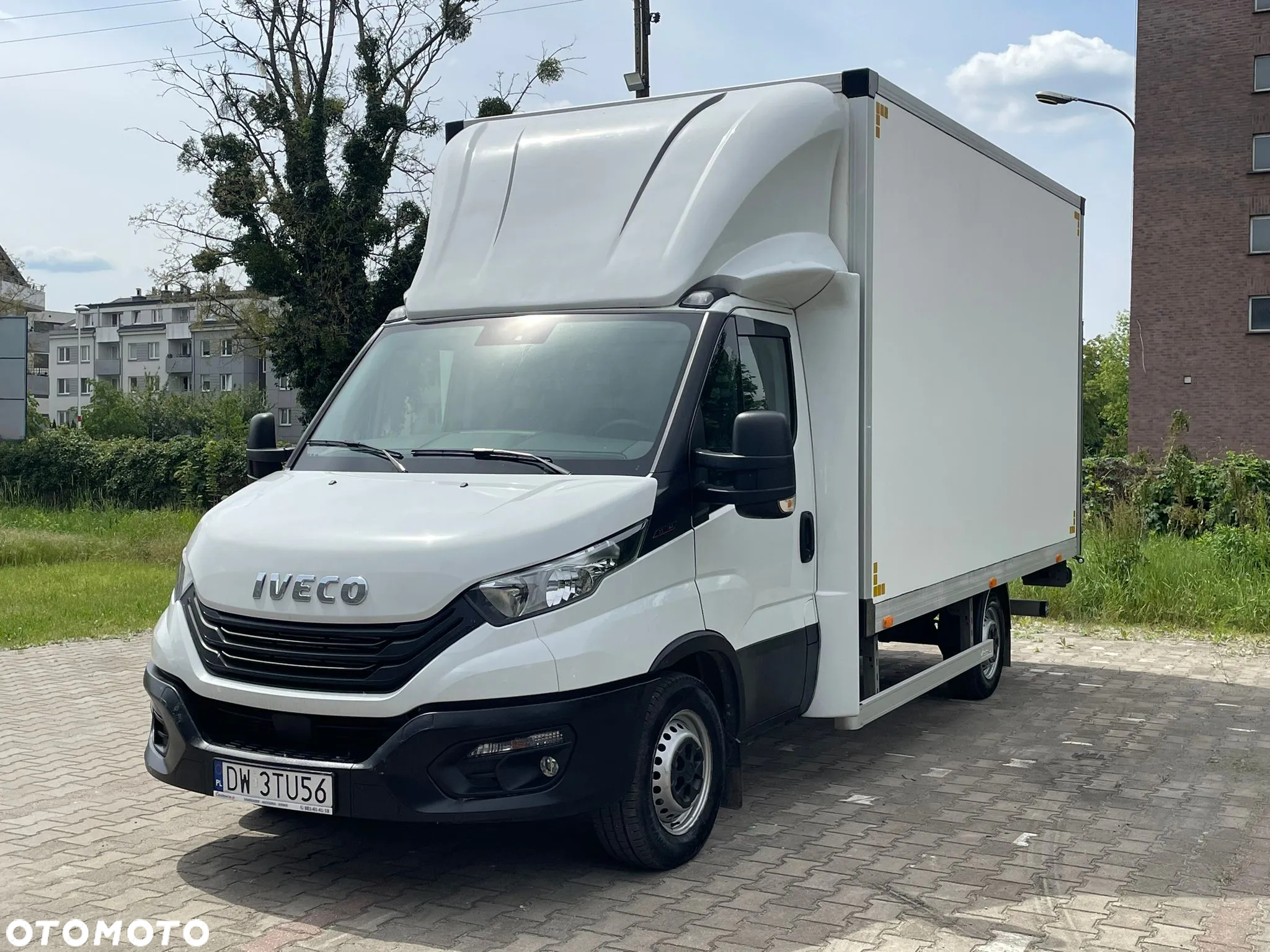 Iveco Daily 35s18H Kontener z Windą - 20