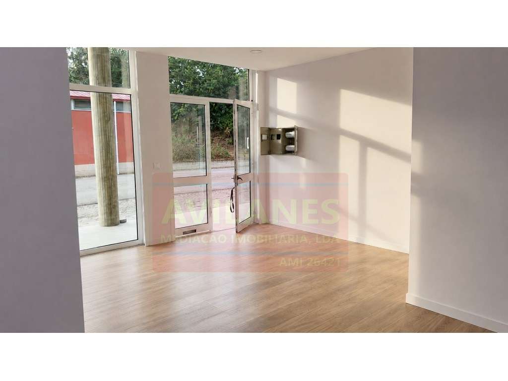 Apartamento T2- Lobão-0