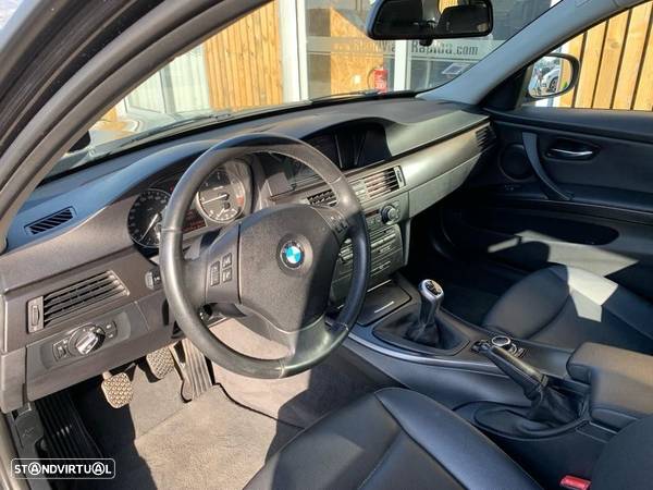 BMW 318 d Touring Line Sport - 4