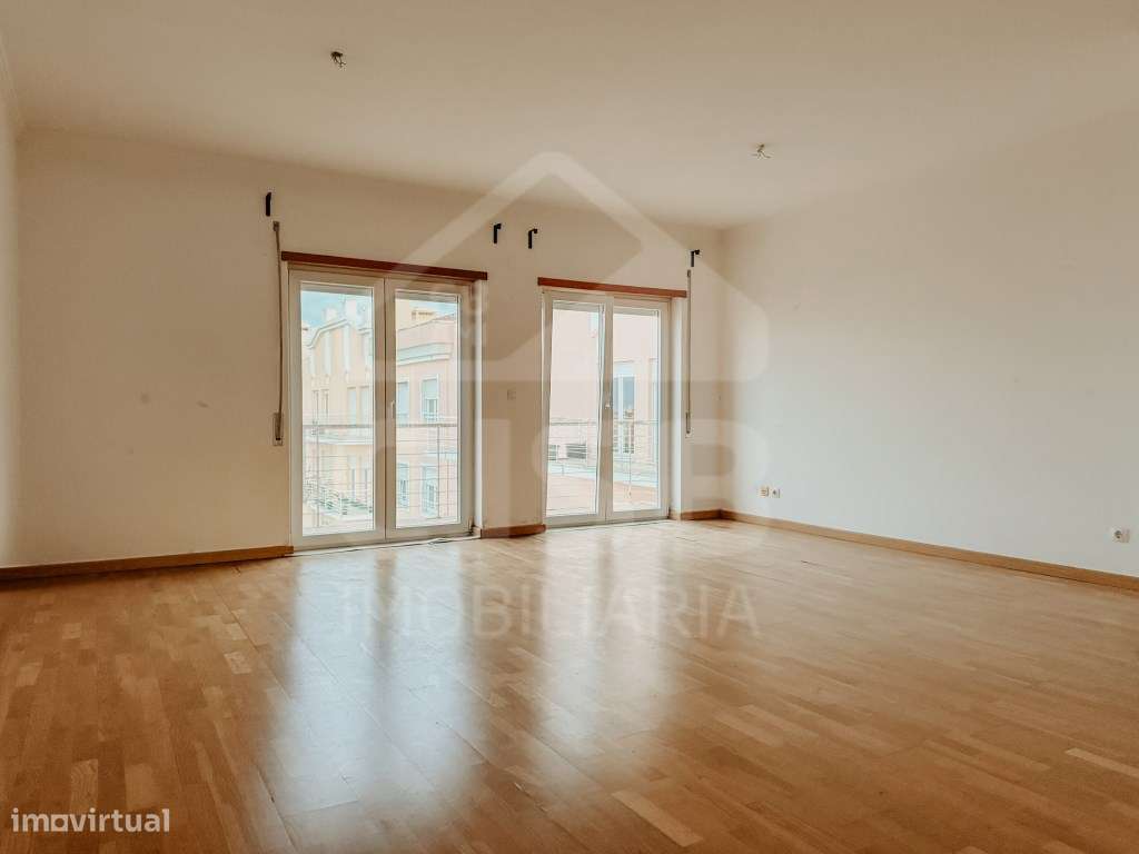 Apartamento T4 no Porto Alto - Grande imagem: 3/21