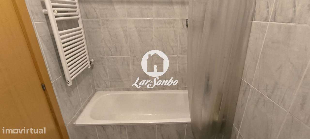 T3 junto ao Metro da Câmara de Matosinhos - Grande imagem: 5/13