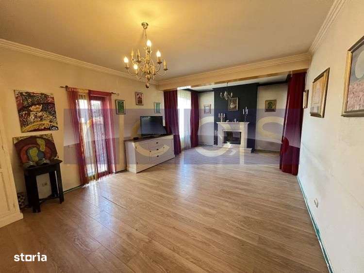 VANZARE VILA  5 camere + mansardă /Cartierul Latin – Prelungirea Ghenc - Imagine principală: 2/15