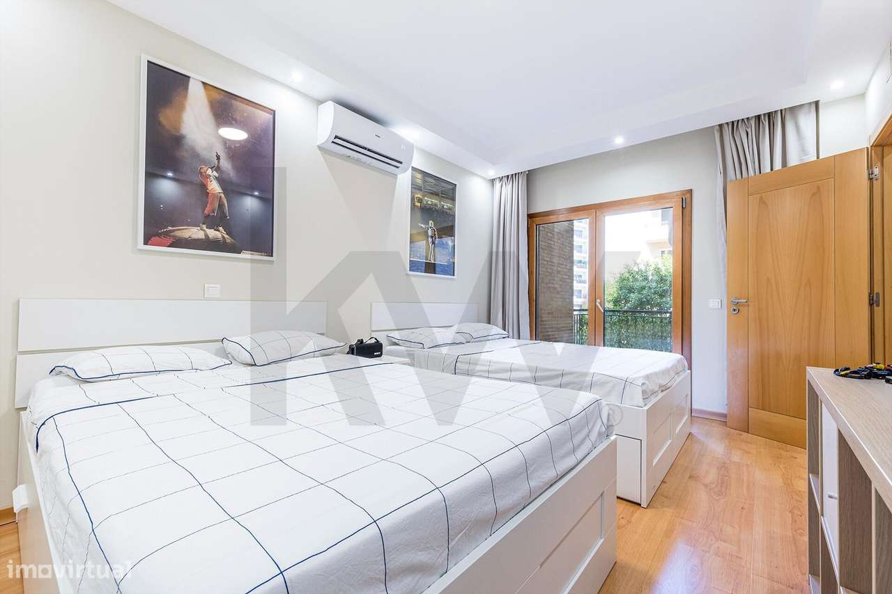 T2 com Box de 50 m2 no Parque Residencial do Almirante – Santo António-21