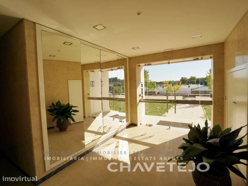 Exclusivo apartamento T3 localizado no quarto e ultimo andar , Gara... - Grande imagem: 3/42