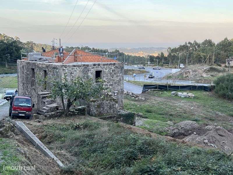 Casa antiga para  e terreno anexo com poco e tanque - Grande imagem: 5/12