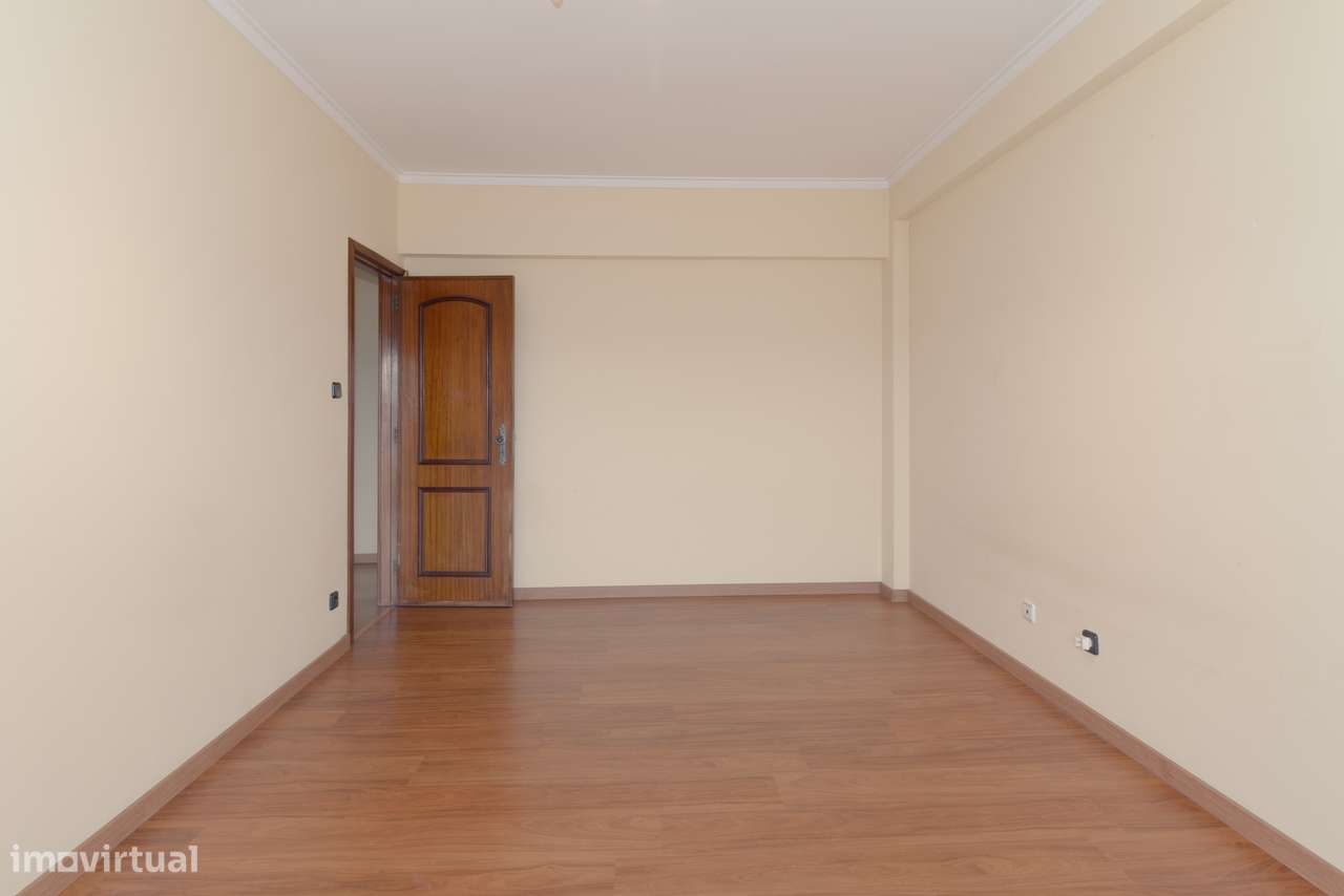 Apartamento T3 Venda em Loures,Loures-13