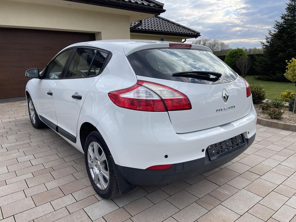 Renault Megane III 1.6 16V 100 J'taime 2010