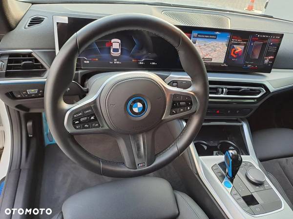 BMW i4 eDrive 35 M Sport - 13