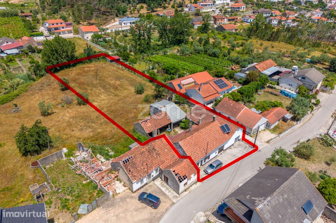 Moradia T2 com Sótão e Anexo Convertíveis Gondemaria-29
