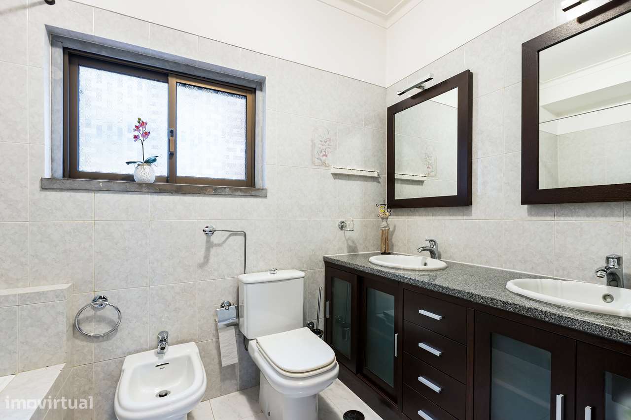 Moradia 4 quartos em Alverca-19