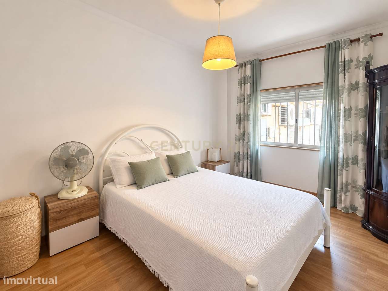 Apartamento  T2 renovado no Vale da Amoreira.-3