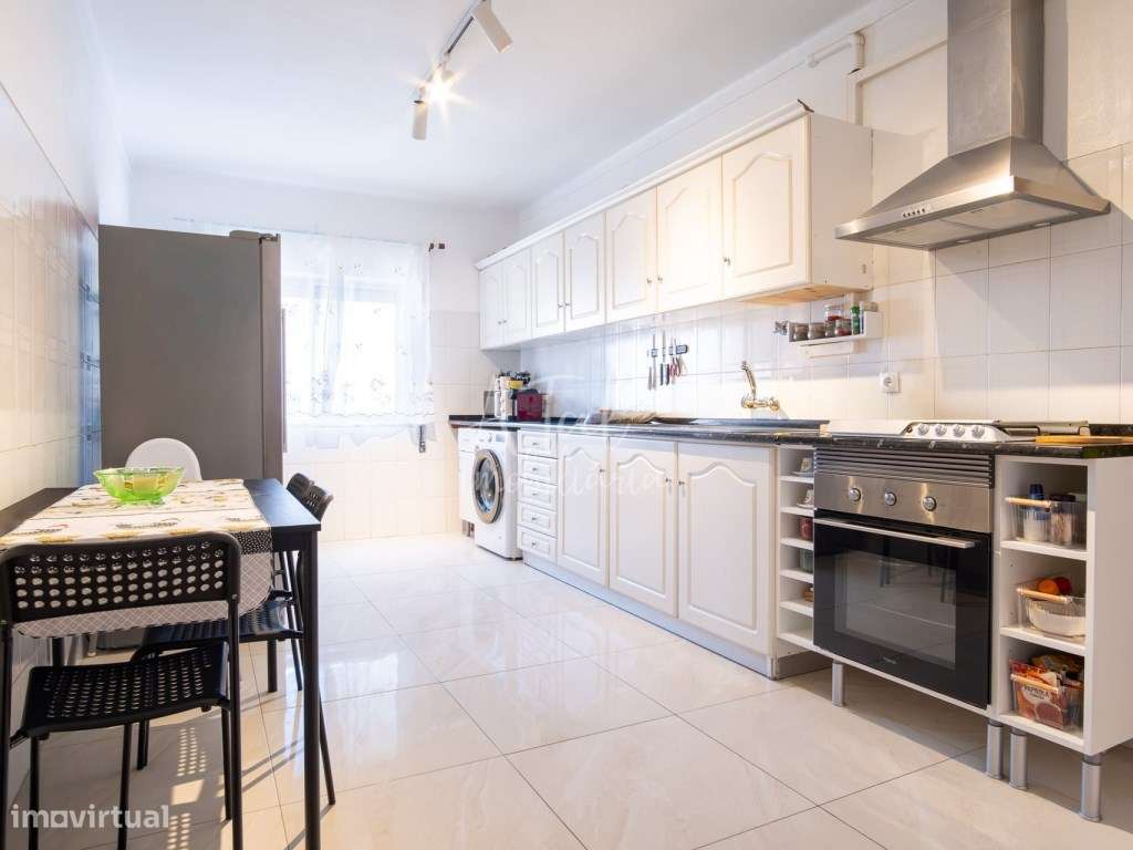 Apartamento T2 no Centro do Cartaxo com Arrecadação | Ideal para Ha...-7