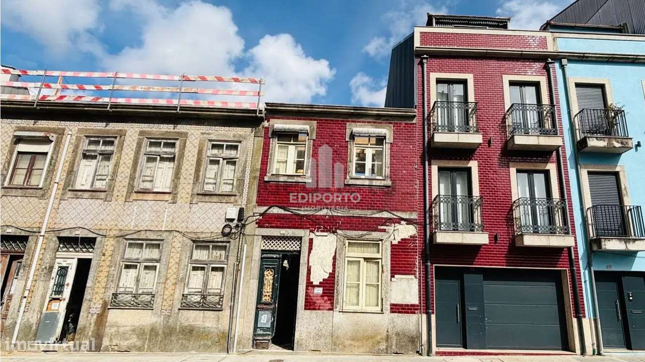 Futura Moradia de Luxo T3 com Jardim e Escritório – Rua de Oliveira Mo-22