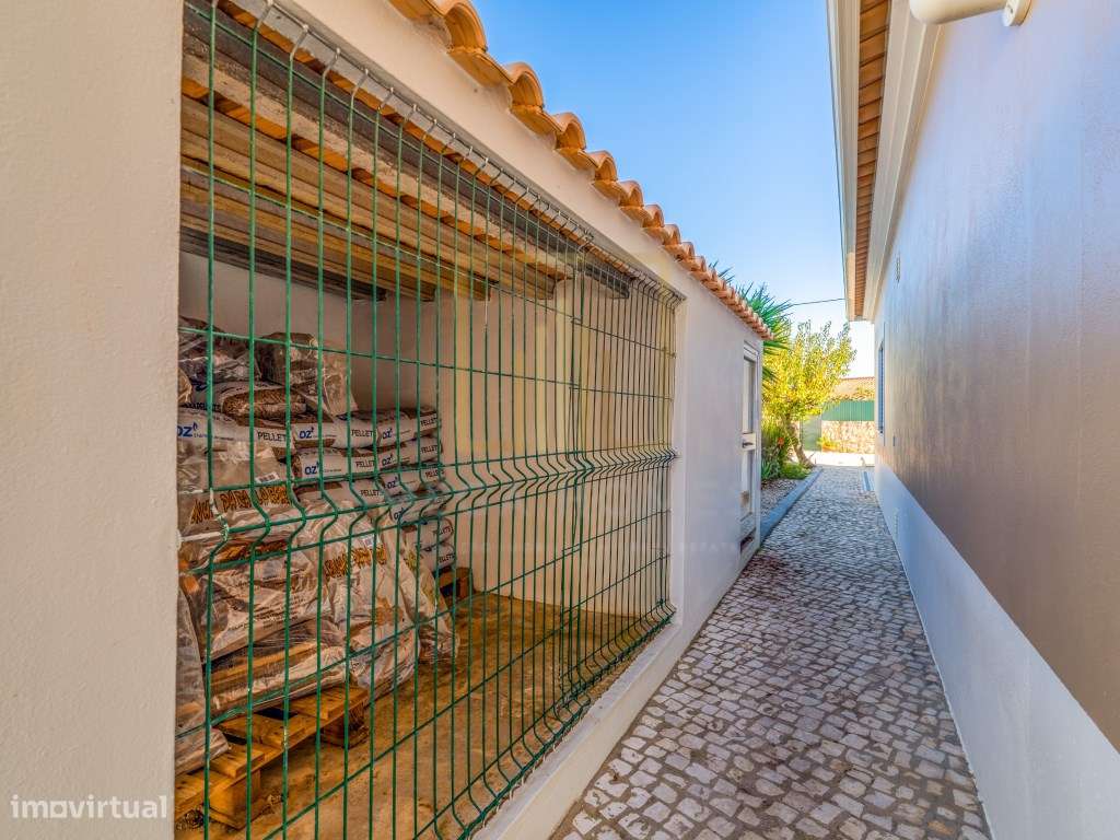 Moradia Isolada T3, com piscina, inserida em lote de 940m2, em Mexi...-50