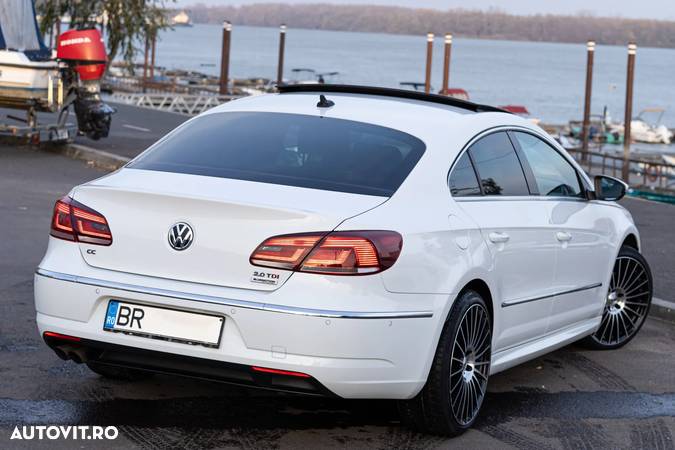 Volkswagen Passat CC 2.0 TDI DSG BMT - 11